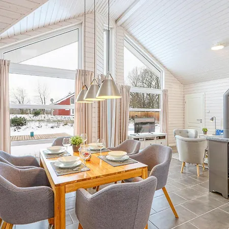 Lovely Home In Krems Iiwarderbrueck With Sauna * Gols